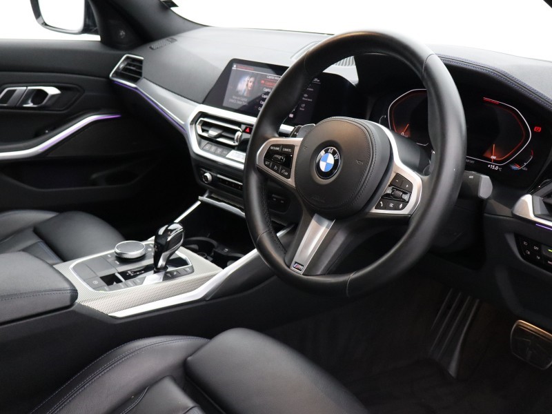 2019 (19) BMW 3 SERIES 320d xDrive M Sport 4dr Step Auto 5301417