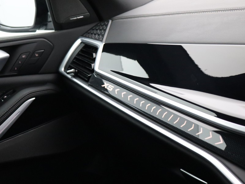 2024 (73) BMW X5 xDrive40d MHT M Sport 5dr Auto 5299659