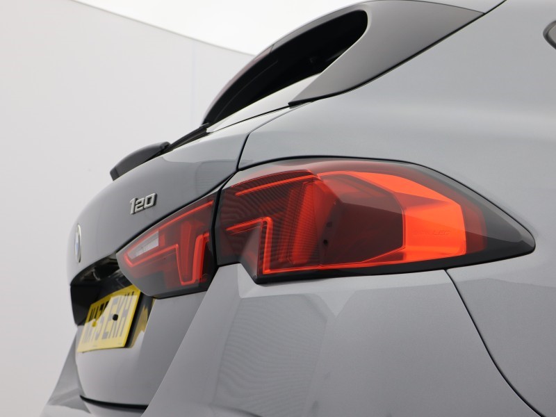 2025 (75) BMW 1 SERIES 120 M Sport 5dr Step Auto 5276216