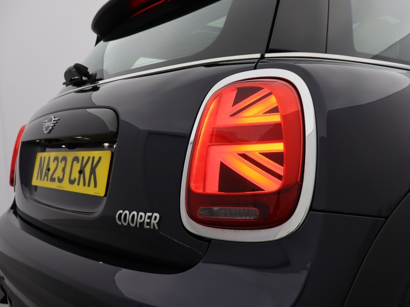 2023 (23) MINI HATCHBACK 1.5 Cooper Exclusive 3dr 5328248