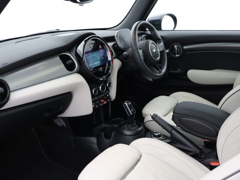 2023 (23) MINI HATCHBACK 1.5 Cooper Exclusive 3dr 5328305