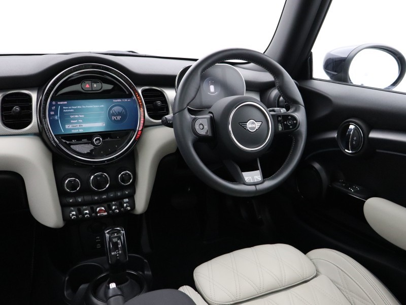 2023 (23) MINI HATCHBACK 1.5 Cooper Exclusive 3dr 5328270
