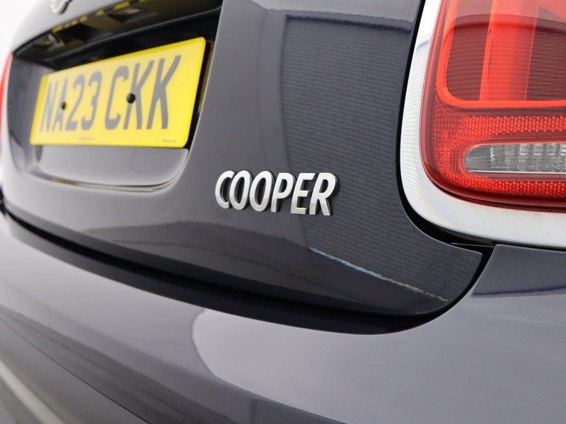2023 (23) MINI HATCHBACK 1.5 Cooper Exclusive 3dr 5328249