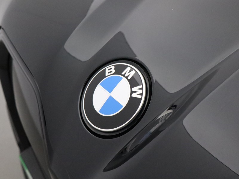 2026 (26) BMW iX 300kW xDrive45 M Sport 101kWh 5dr Auto 5752833
