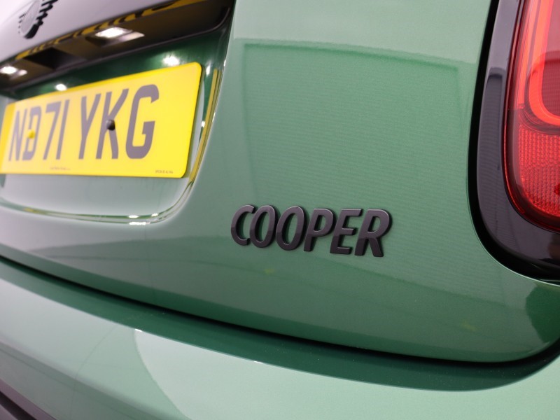 2021 (71) MINI HATCHBACK 1.5 Cooper Sport 3dr 5390368