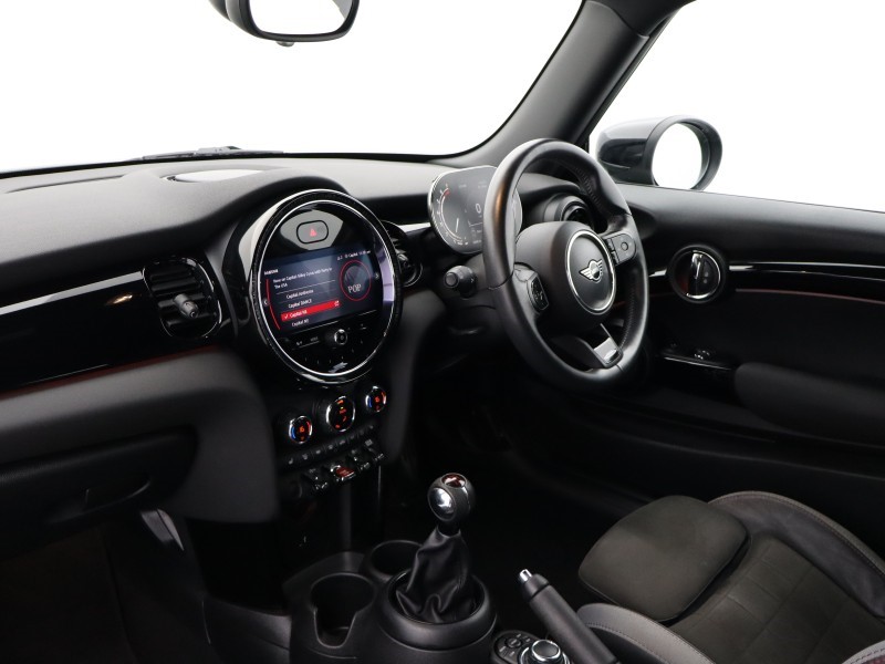 2021 (71) MINI HATCHBACK 1.5 Cooper Sport 3dr 5390392