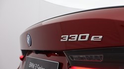 2026 (26) BMW 3 SERIES 330e 22.3 kWh M Sport 4dr Step Auto 5583228