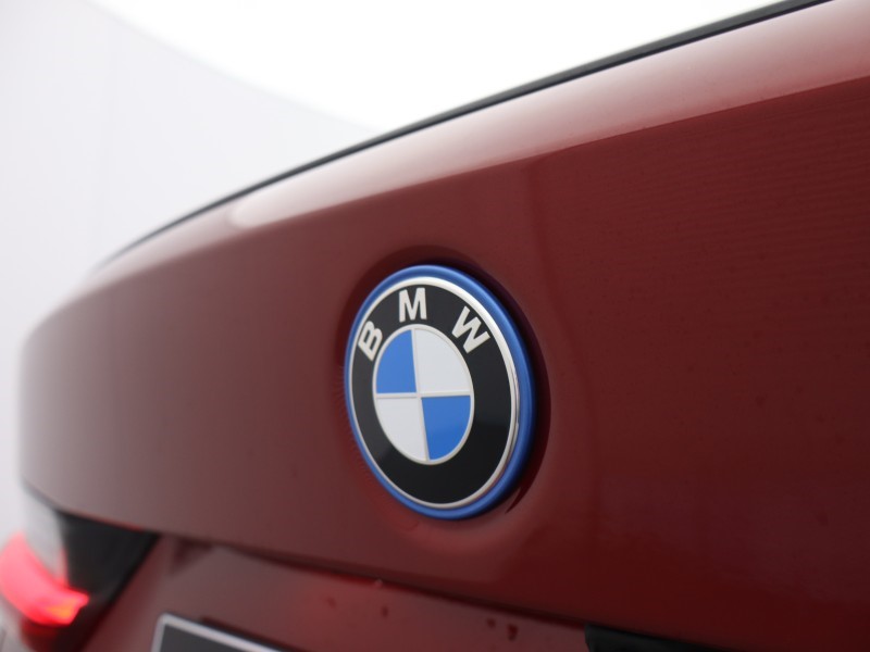 2026 (26) BMW 3 SERIES 330e 22.3 kWh M Sport 4dr Step Auto 5583230