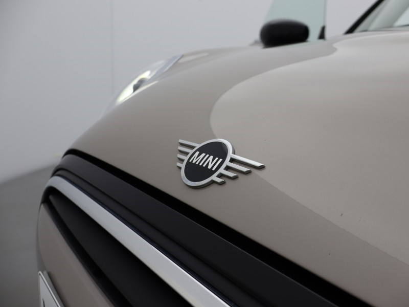 2022 (22) MINI HATCHBACK 1.5 Cooper Classic 3dr 5387838