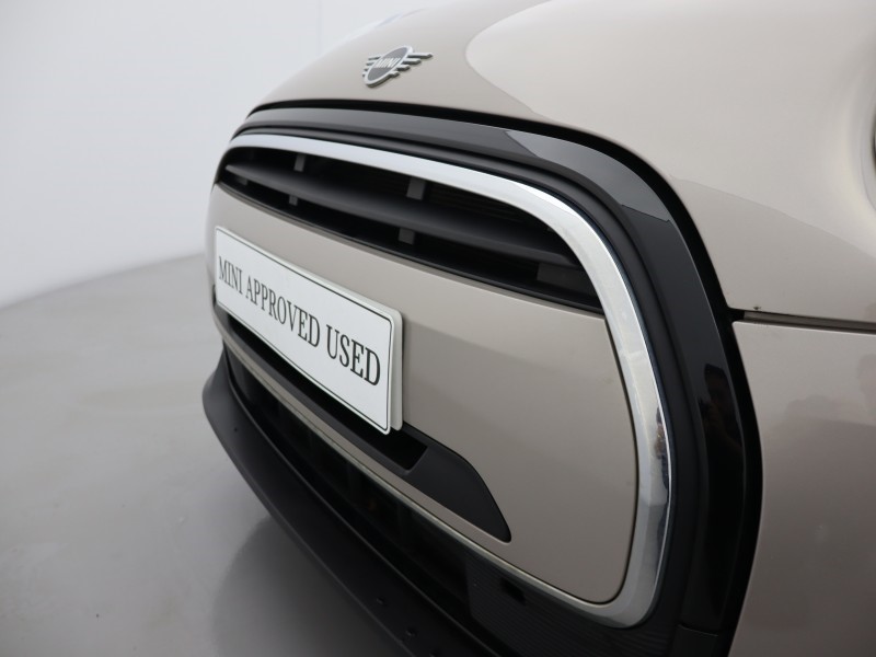 2022 (22) MINI HATCHBACK 1.5 Cooper Classic 3dr 5387837