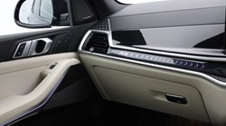 2025 (74) BMW X5 xDrive40d MHT M Sport 5dr Auto 5312409