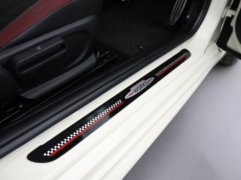 2018 (18) MINI HATCHBACK 2.0 John Cooper Works II 3dr 5310099