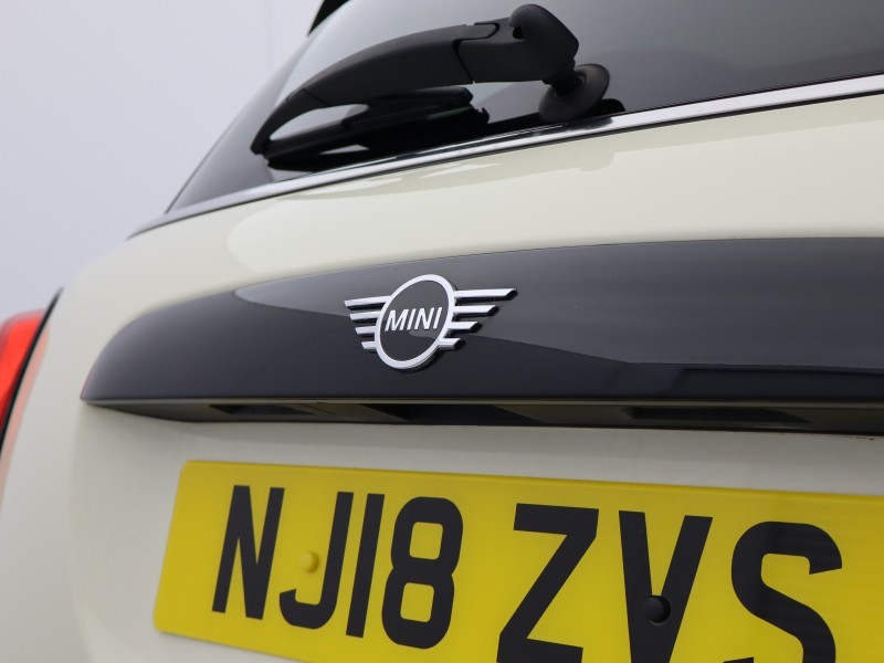 2018 (18) MINI HATCHBACK 2.0 John Cooper Works II 3dr 5310084
