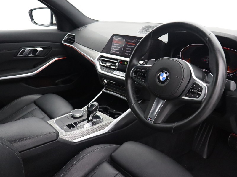 2019 (19) BMW 3 SERIES 320i M Sport 4dr Step Auto 5453578