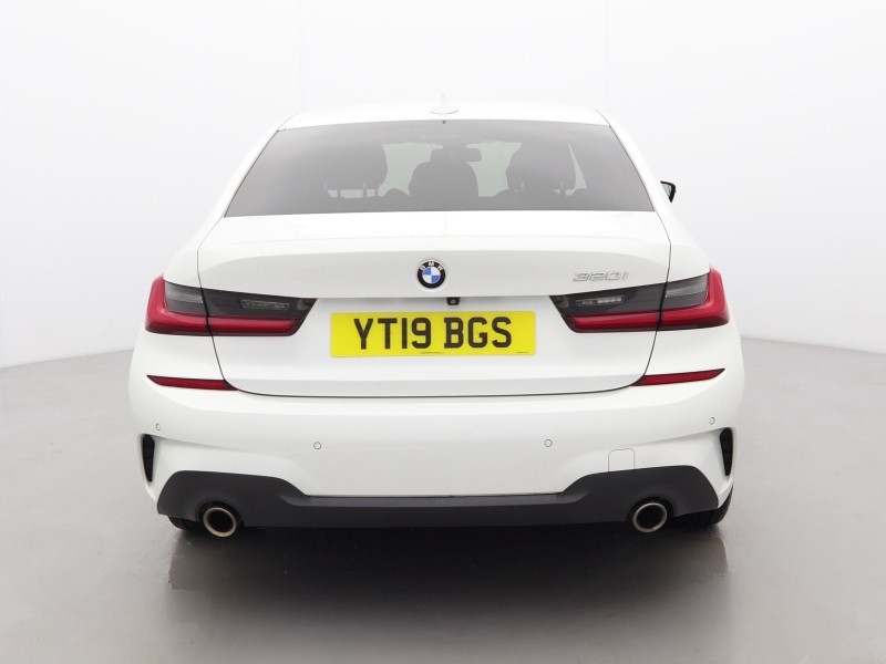 2019 (19) BMW 3 SERIES 320i M Sport 4dr Step Auto 5453561