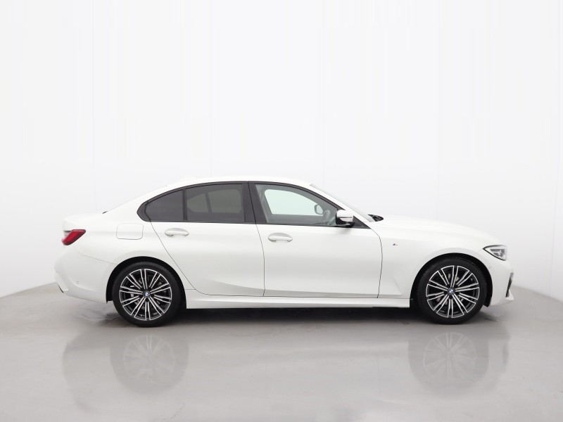 2019 (19) BMW 3 SERIES 320i M Sport 4dr Step Auto 5453563