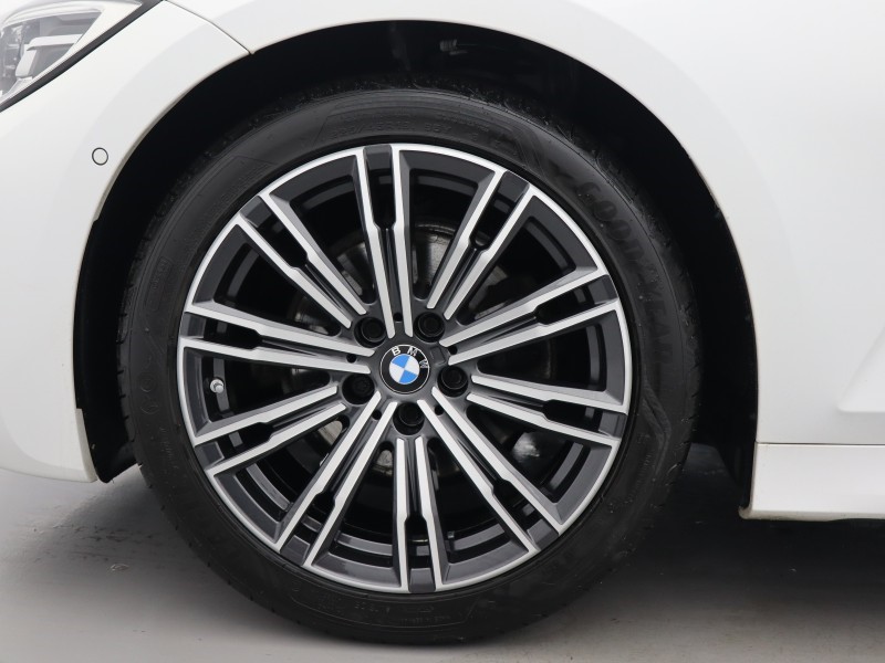 2019 (19) BMW 3 SERIES 320i M Sport 4dr Step Auto 5453572