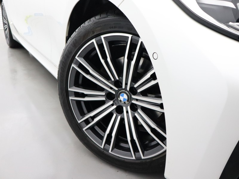 2019 (19) BMW 3 SERIES 320i M Sport 4dr Step Auto 5453619