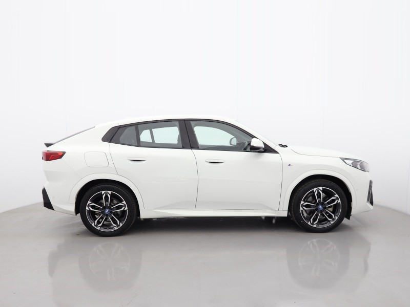2024 (24) BMW iX2 230kW xDrive30 M Sport 65kWh 5dr Auto 5425989