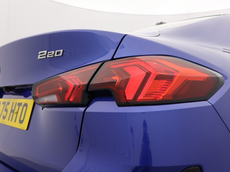 2025 (75) BMW 2 SERIES 220 M Sport 4dr Step Auto 5360864