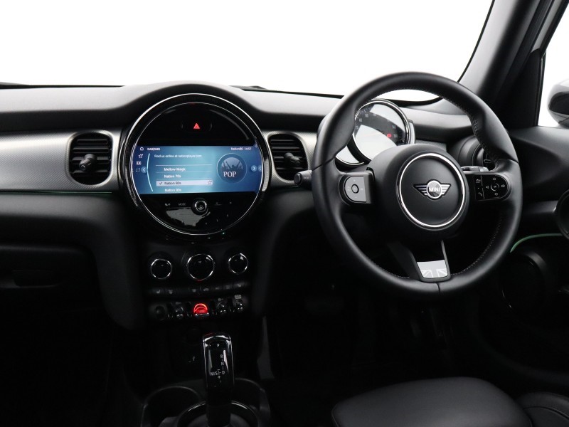 2022 (72) MINI HATCHBACK 1.5 Cooper Exclusive 5dr Auto 5428789