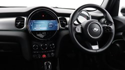 2022 (72) MINI HATCHBACK 1.5 Cooper Exclusive 5dr Auto 5428789