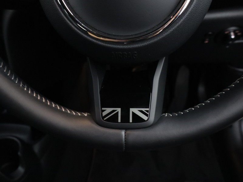 2022 (72) MINI HATCHBACK 1.5 Cooper Exclusive 5dr Auto 5428818