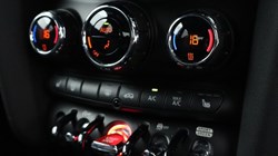 2022 (72) MINI HATCHBACK 1.5 Cooper Exclusive 5dr Auto 5428805