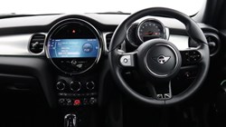 2022 (72) MINI HATCHBACK 1.5 Cooper Exclusive 5dr Auto 5428787