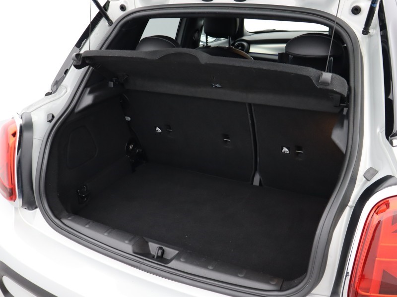 2022 (72) MINI HATCHBACK 1.5 Cooper Exclusive 5dr Auto 5428771