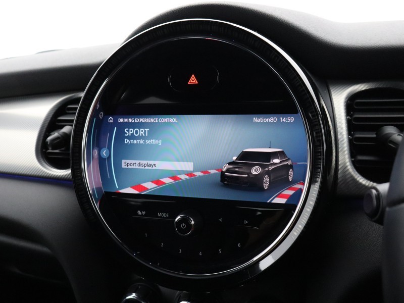 2022 (72) MINI HATCHBACK 1.5 Cooper Exclusive 5dr Auto 5428810