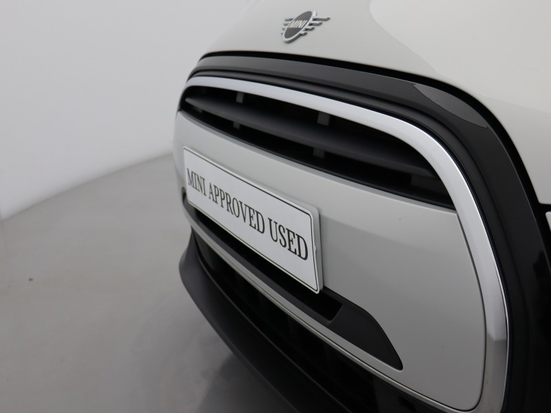 2022 (72) MINI HATCHBACK 1.5 Cooper Exclusive 5dr Auto 5428776