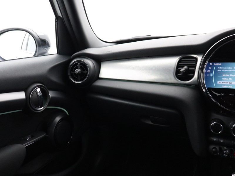 2022 (72) MINI HATCHBACK 1.5 Cooper Exclusive 5dr Auto 5428792