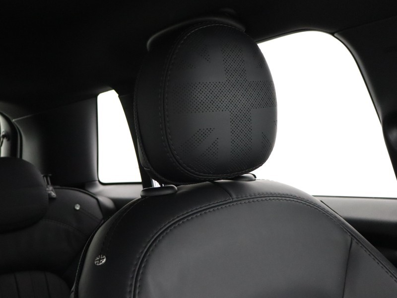 2022 (72) MINI HATCHBACK 1.5 Cooper Exclusive 5dr Auto 5428804