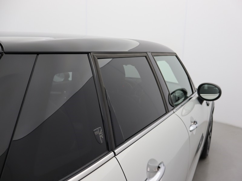 2022 (72) MINI HATCHBACK 1.5 Cooper Exclusive 5dr Auto 5428772