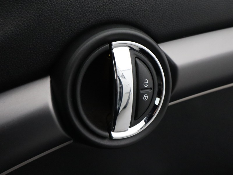 2022 (72) MINI HATCHBACK 1.5 Cooper Exclusive 5dr Auto 5428784