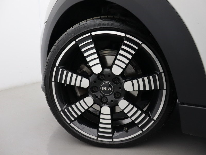 2022 (72) MINI HATCHBACK 1.5 Cooper Exclusive 5dr Auto 5428822