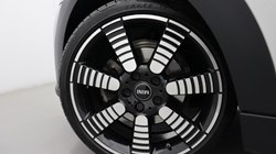 2022 (72) MINI HATCHBACK 1.5 Cooper Exclusive 5dr Auto 5428822