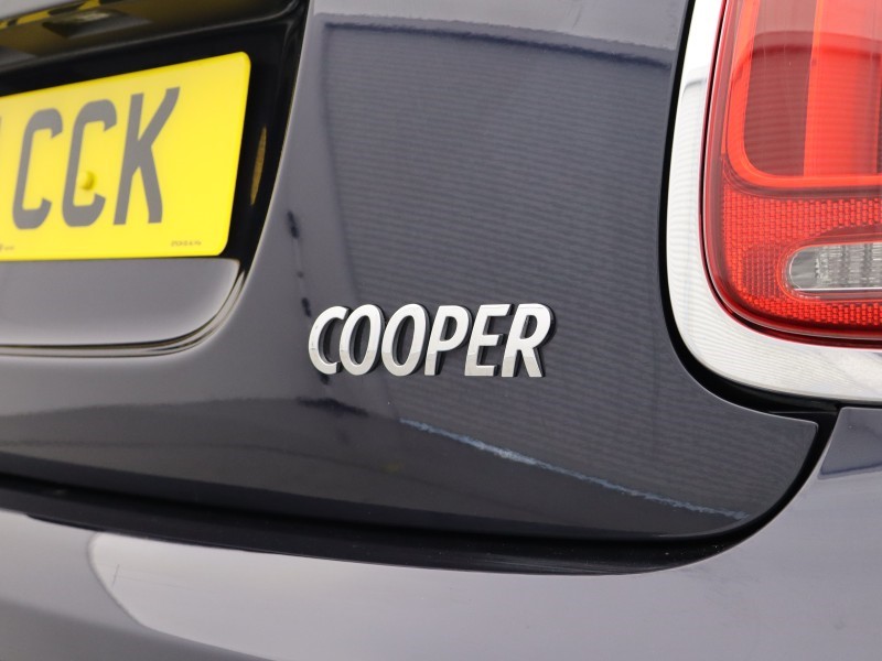 2021 (71) MINI HATCHBACK 1.5 Cooper Exclusive 3dr Auto 5360416