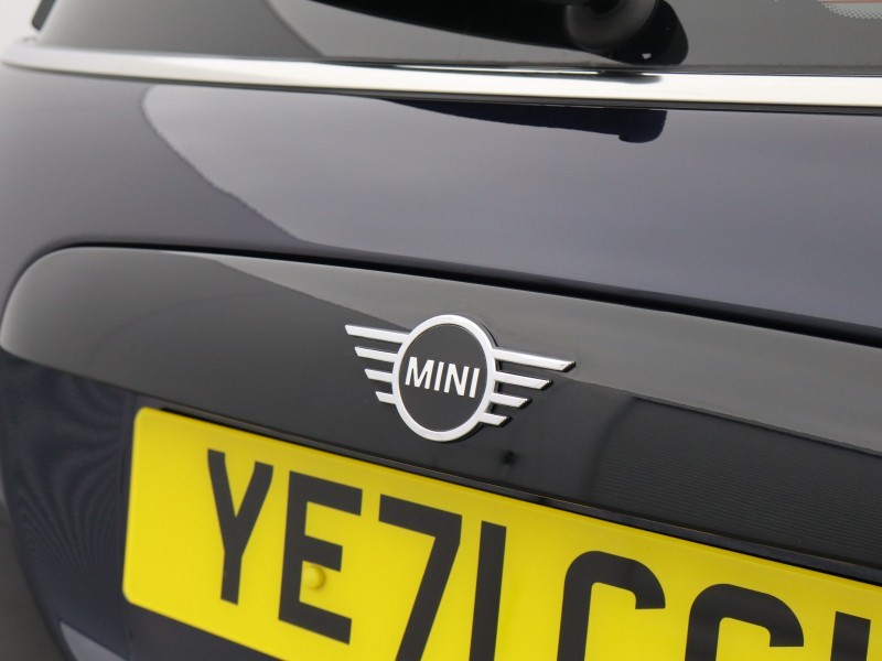 2021 (71) MINI HATCHBACK 1.5 Cooper Exclusive 3dr Auto 5360417