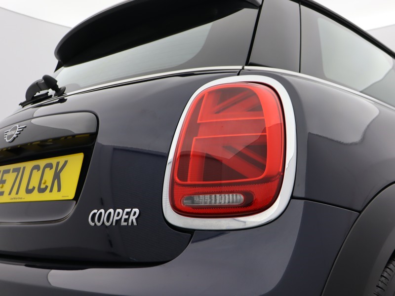 2021 (71) MINI HATCHBACK 1.5 Cooper Exclusive 3dr Auto 5360415