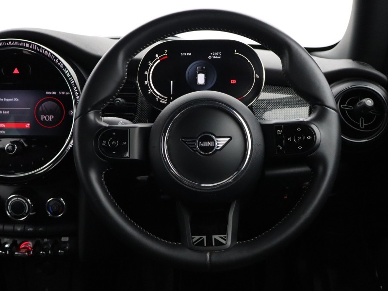 2021 (71) MINI HATCHBACK 1.5 Cooper Exclusive 3dr Auto 5360440