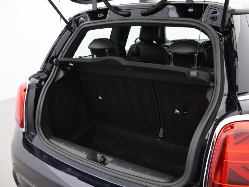 2021 (71) MINI HATCHBACK 1.5 Cooper Exclusive 3dr Auto 5360419