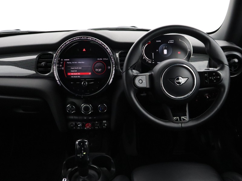 2021 (71) MINI HATCHBACK 1.5 Cooper Exclusive 3dr Auto 5360436