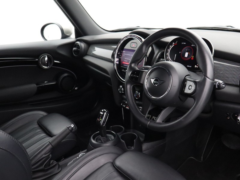 2021 (71) MINI HATCHBACK 1.5 Cooper Exclusive 3dr Auto 5360428