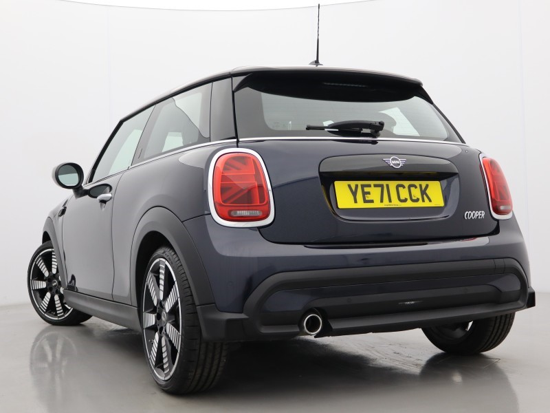 2021 (71) MINI HATCHBACK 1.5 Cooper Exclusive 3dr Auto 5360466