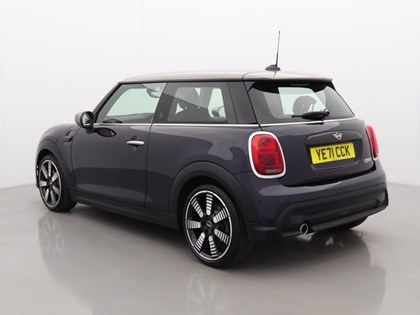 2021 (71) MINI HATCHBACK 1.5 Cooper Exclusive 3dr Auto