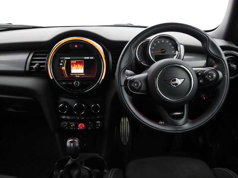 2020 (70) MINI HATCHBACK 1.5 Cooper Sport II 3dr 5372938