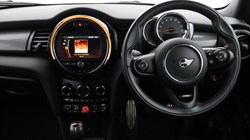 2020 (70) MINI HATCHBACK 1.5 Cooper Sport II 3dr 5372938