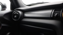 2020 (70) MINI HATCHBACK 1.5 Cooper Sport II 3dr 5372942